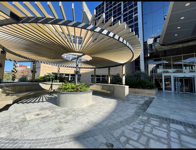 35M² OFFICE TO LET IN SANDTON CENTRAL